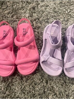 Pink & Lavender Girl’s Sandals sz 1